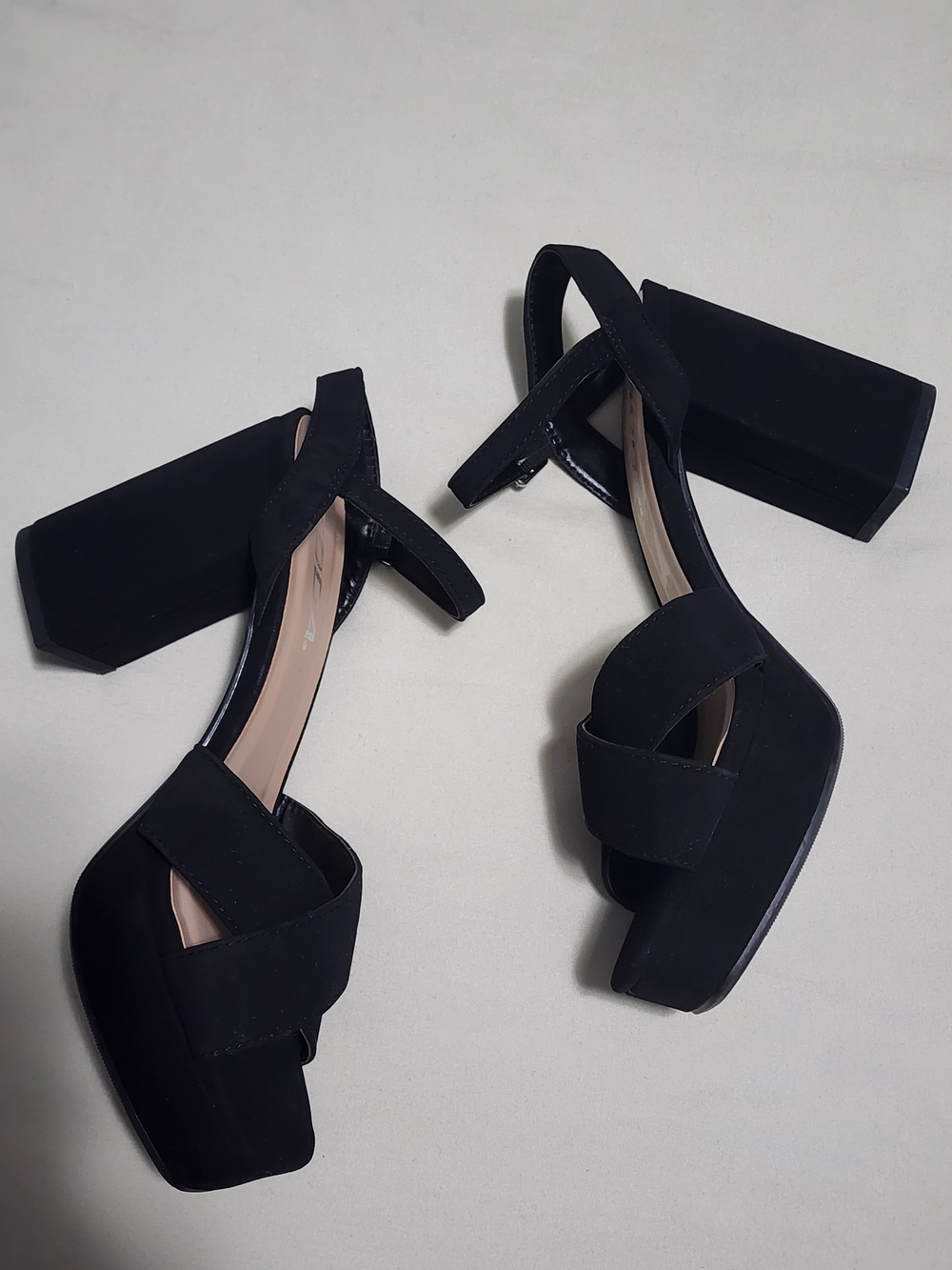 Women’s Black Block Heel Sandals - Elegant Strappy Dress Heels